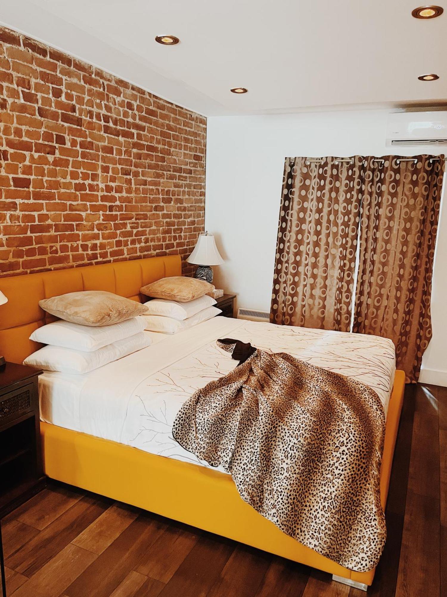 Hotel Kutuma Montréal Eksteriør billede